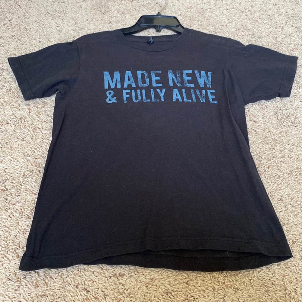 Black t-shirt